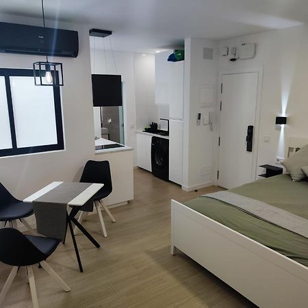 Kubik B&W, Las Canteras Beach And Restaurants Лас-Пальмас-де-Гран-Канарія Екстер'єр фото