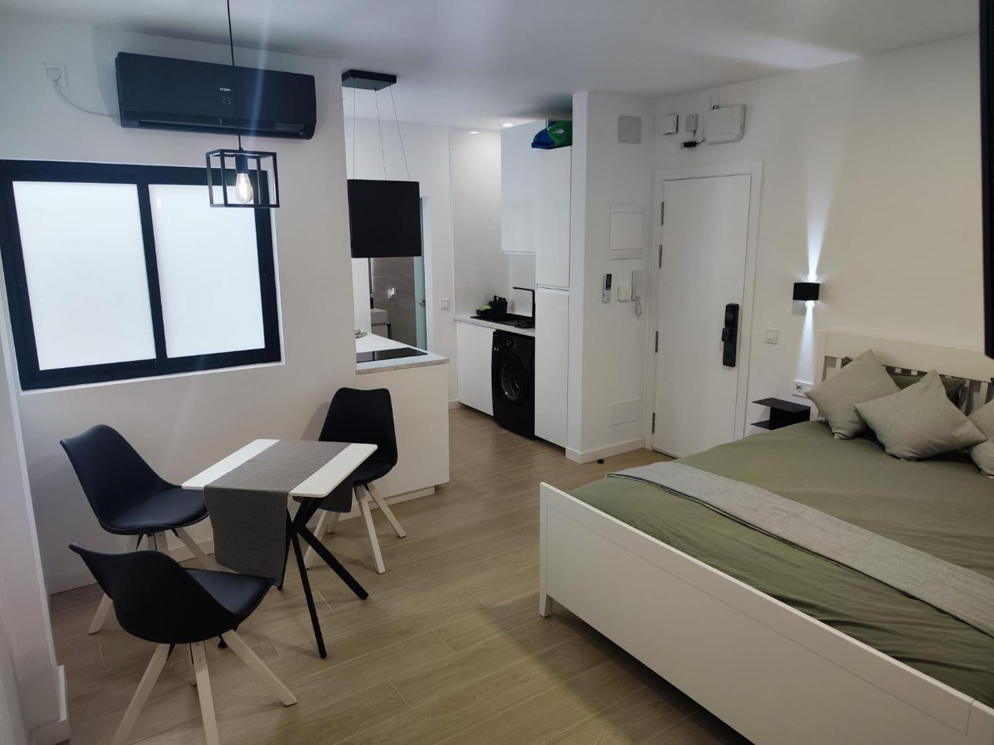 Kubik B&W, Las Canteras Beach And Restaurants Лас-Пальмас-де-Гран-Канарія Екстер'єр фото